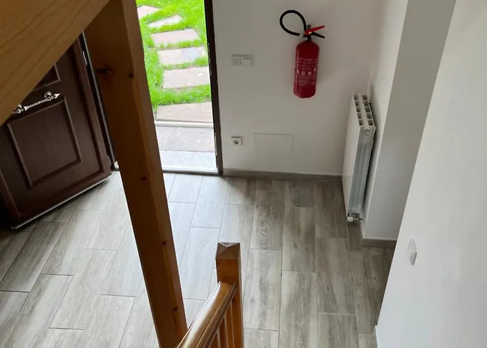 Amplia Casa Con Jardin A Un Paso Del Centro De * Santender