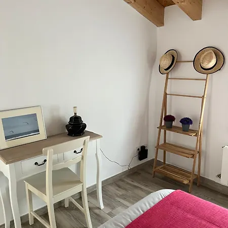 Amplia Casa Con Jardin A Un Paso Del Centro De 펜션 *