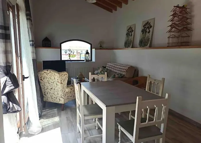 Amplia Casa Con Jardin A Un Paso Del Centro De Santander