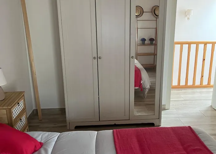 Сasa de vacaciones Amplia Casa Con Jardin A Un Paso Del Centro De Santander