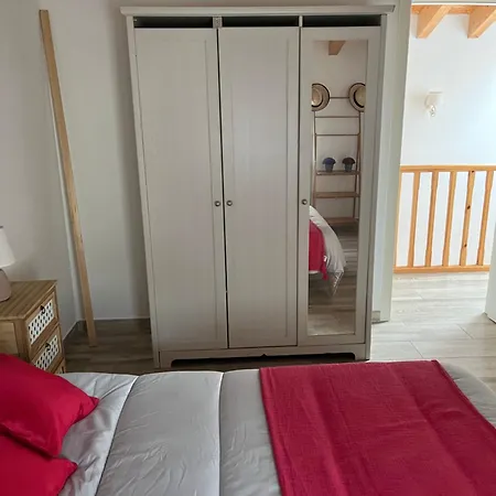 Дом отдыха Amplia Casa Con Jardin A Un Paso Del Centro De Сантандер